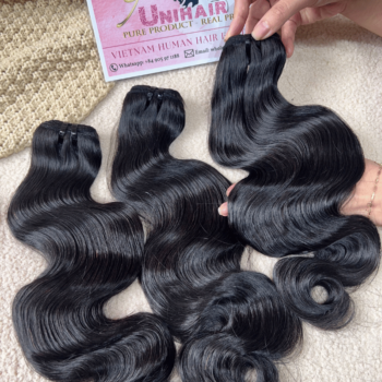 Alternative view of Double Drawn Body Wave Weft Hair Extensions
