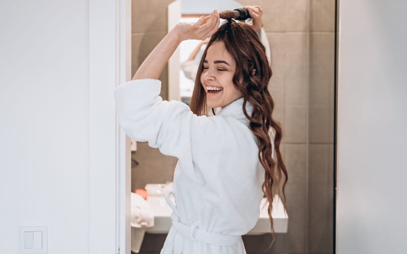 Top 5 Astonishingly Easy Hairstyles That Hide Extensions 2 hairstyles that hide extensions 1