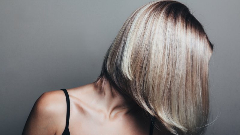 short hair styles layered for older ladies