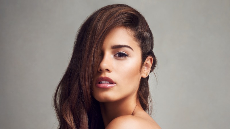 How To Style Clip In Hair Extensions: 10 Best Techniques 11 how to style clip in hair extensions