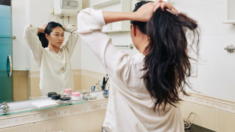 How To Style Clip In Hair Extensions: 10 Best Techniques 6 how to style clip in hair extensions
