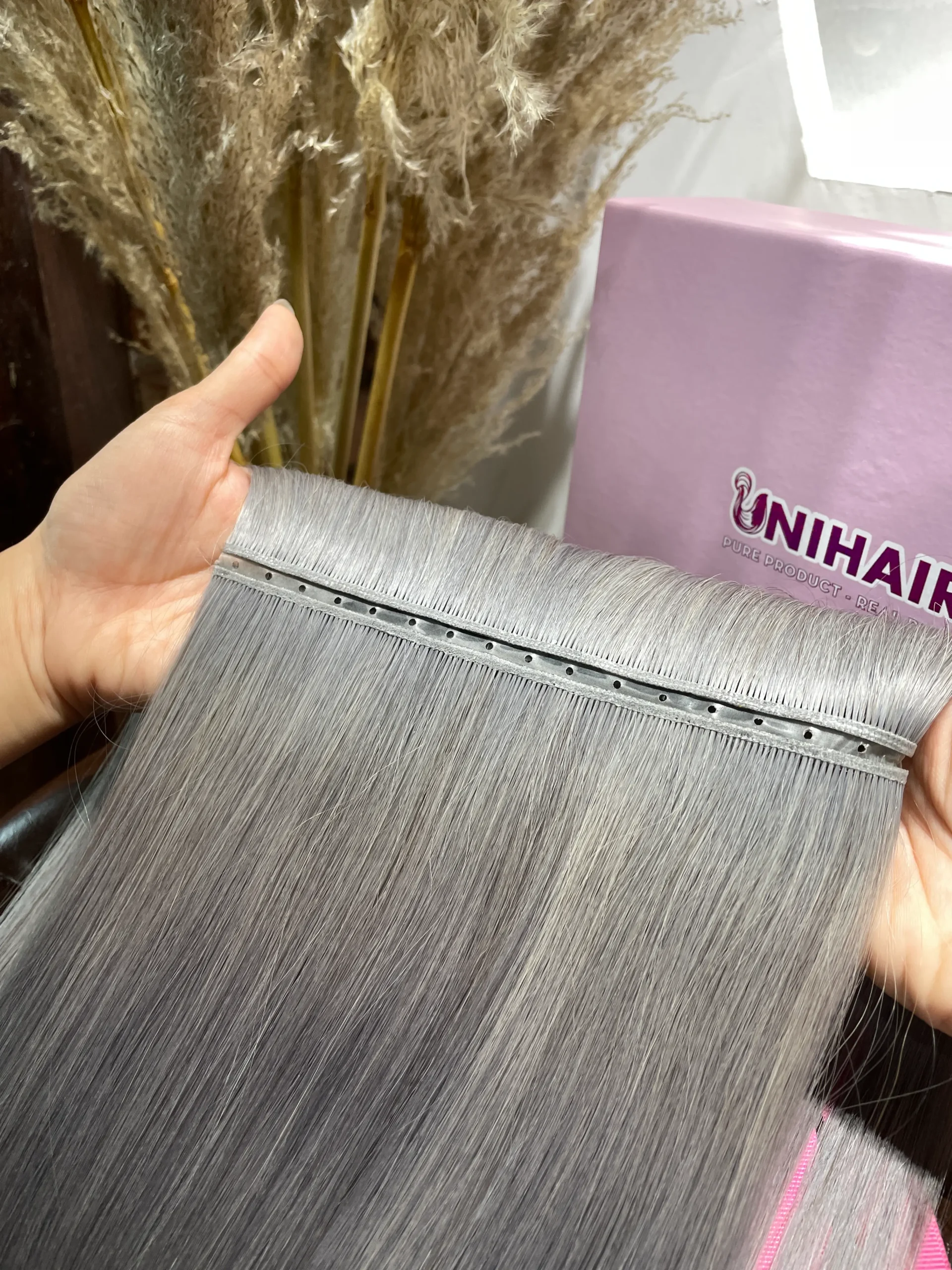 Double Genius Weft two-layer base close-up from Unihairvn Vietnam hair factory Double Genius Weft two-layer base close-up from Unihairvn Vietnam hair factory